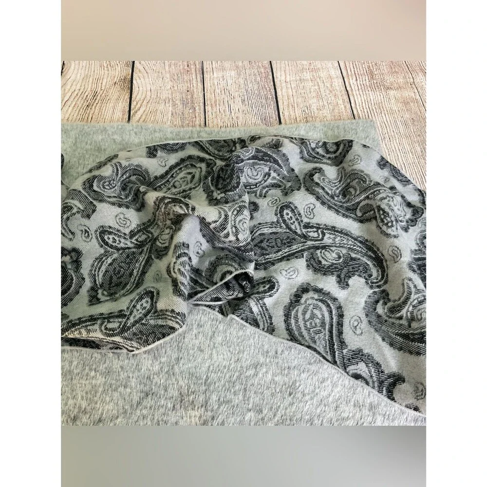 Black & Gray 100% Cashmere Paisley Fringe Scarf